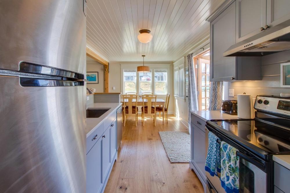 Rockaway Beach Bungalow