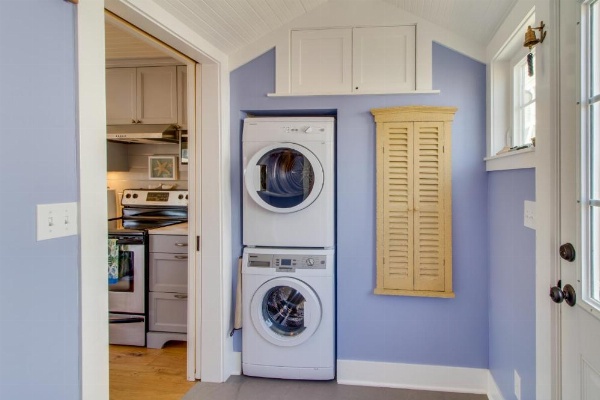 Rockaway Beach Bungalow image 23